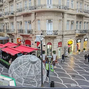 https://solo-hotel-on-nizami-street.aboutbakuhotels.com