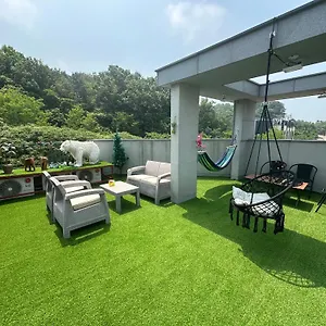  ゲストハウス Yolo House